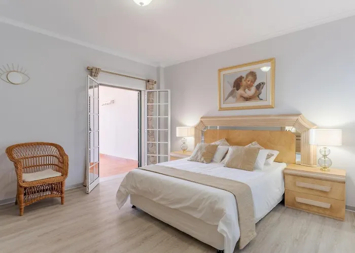 Alegria Apart. With Pool, By Pausa